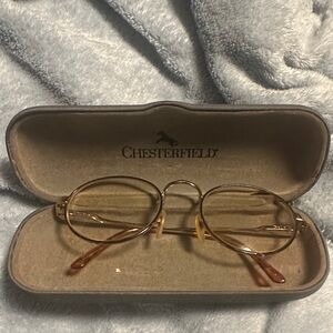 Chesterfield Round Glasses with Case